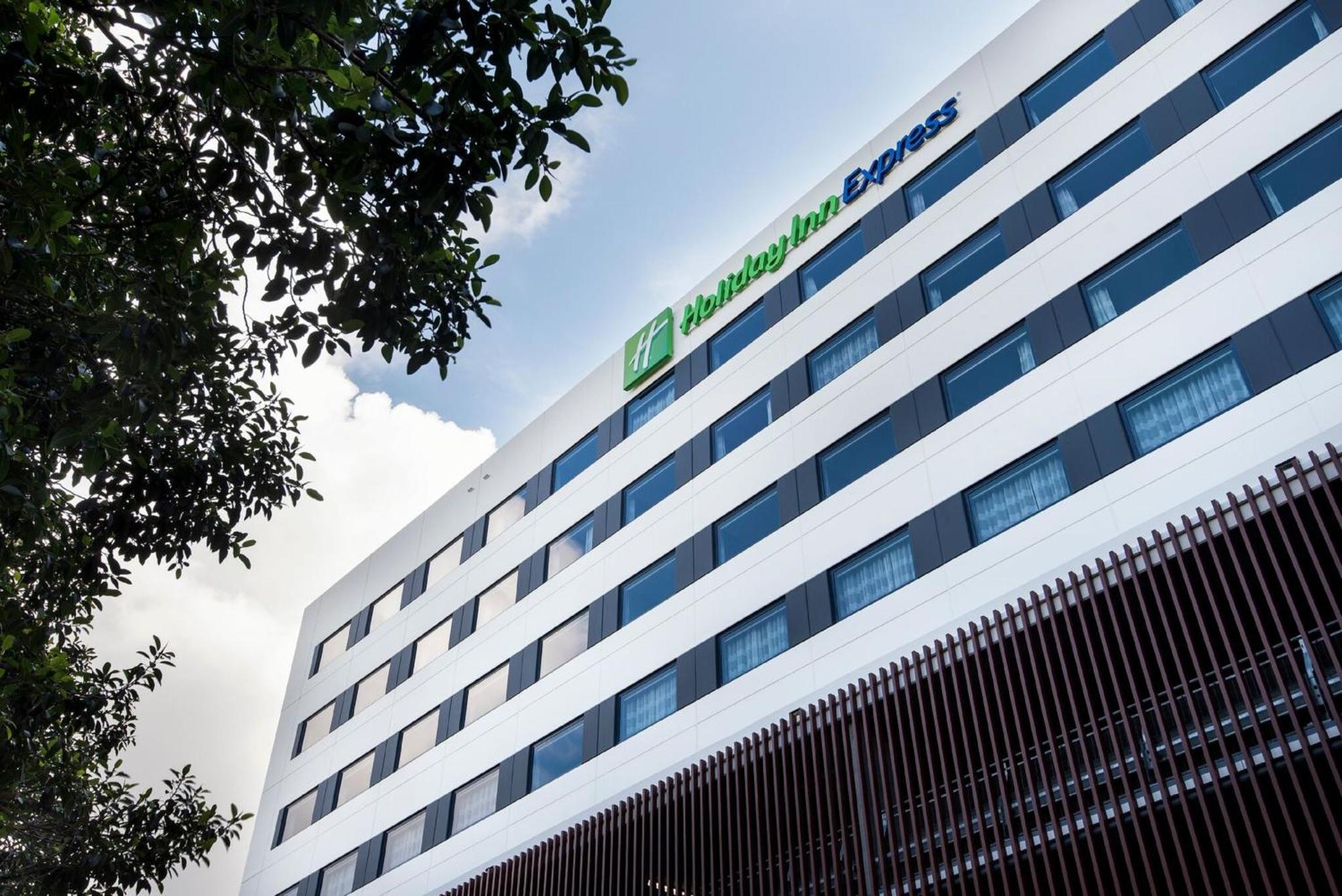 Holiday Inn Express Newcastle By Ihg Esterno foto