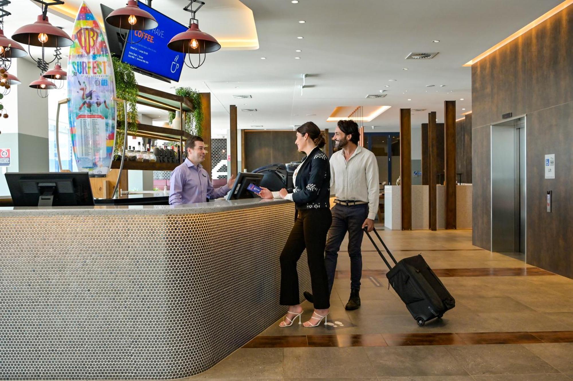 Holiday Inn Express Newcastle By Ihg Esterno foto